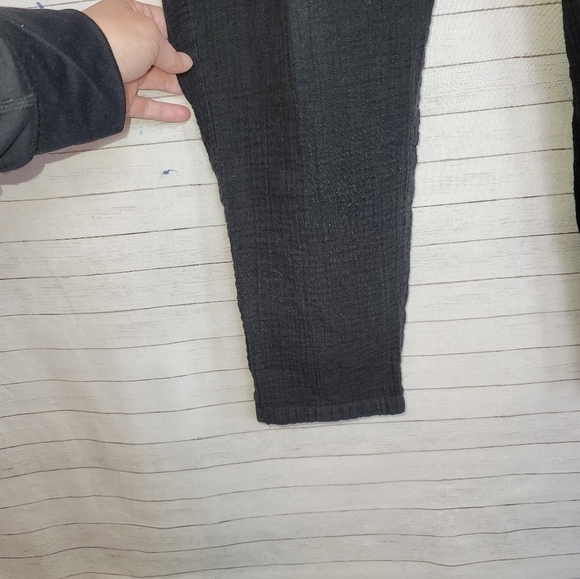 EILEEN FISHER 100% ORGANIC COTTON BLACK CREPE ANKLE PANTS, SZ SMALL - Picture 4 of 13